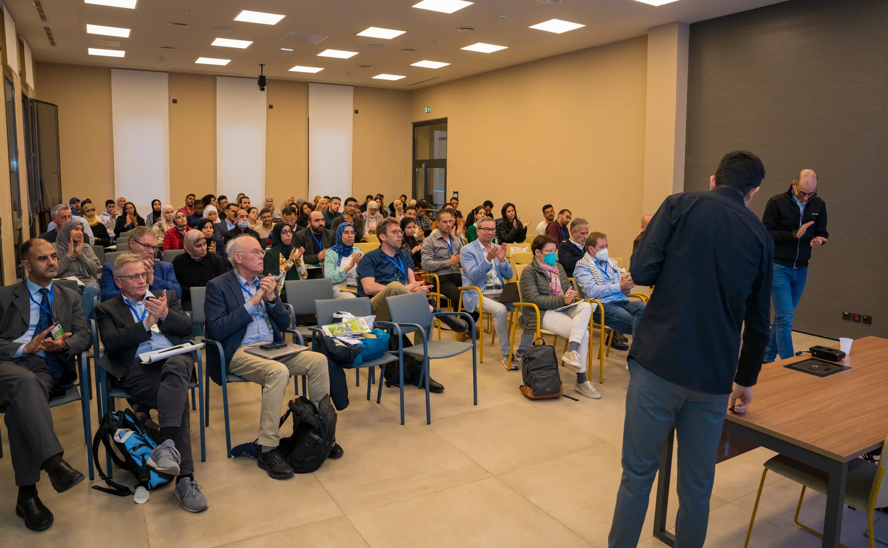 Audience during the previous symposium edition