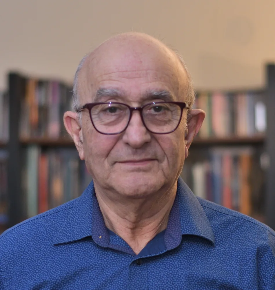 Dr. Ivan Petrov